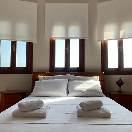 Apartment La Grande Maison,lefokastro Áfissos